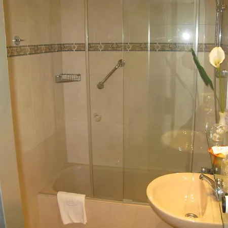 Bahia Guest house San Sebastian